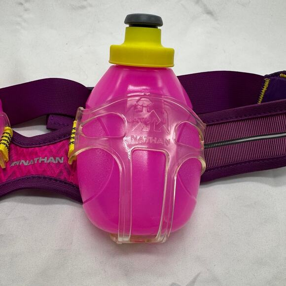 Nathan’s run/hydration belt - Picture 3 of 4